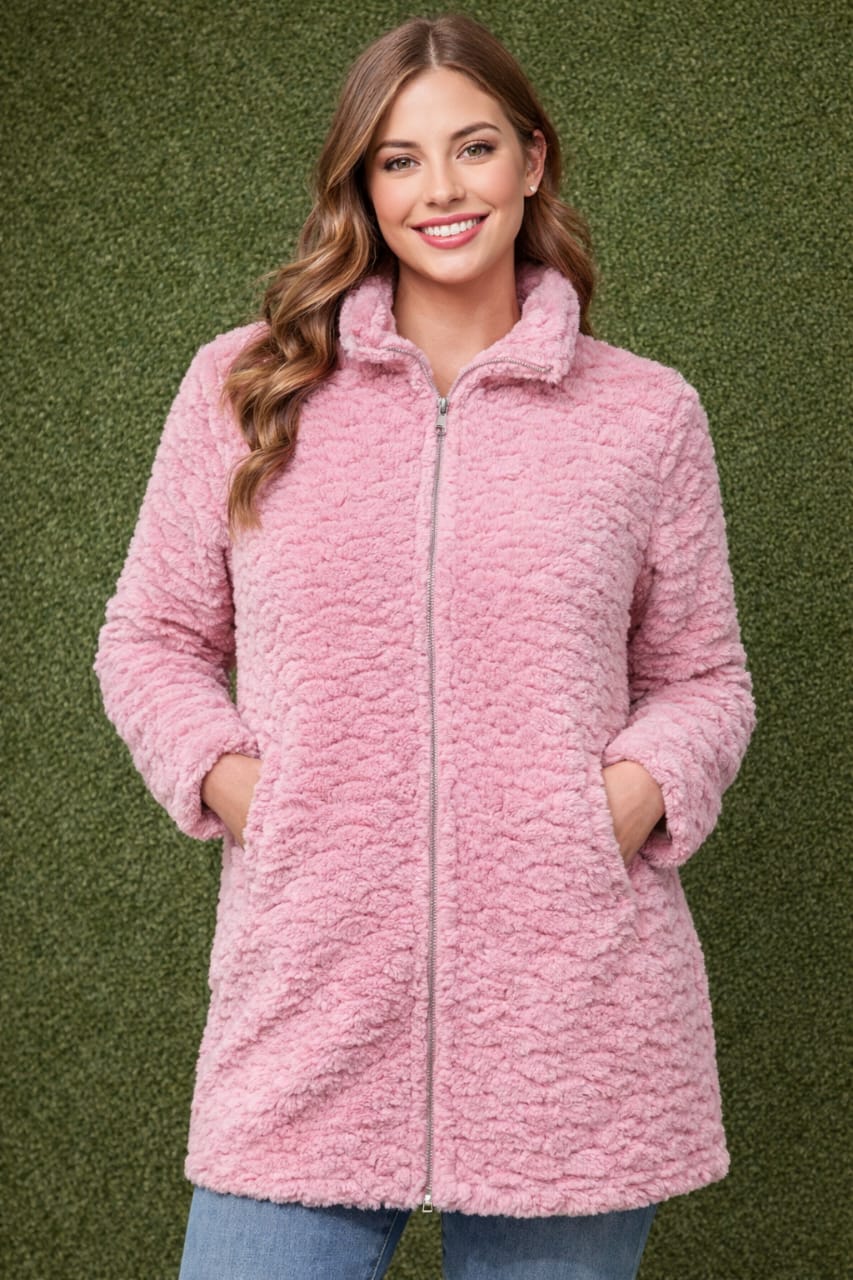 Long sleeves jacket.